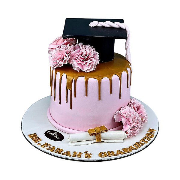 A graduation-themed cake 20