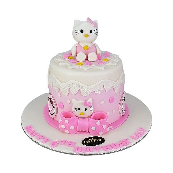 Hello Kitty Cake