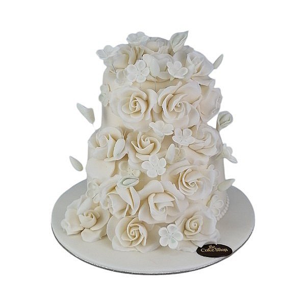 White rose cake